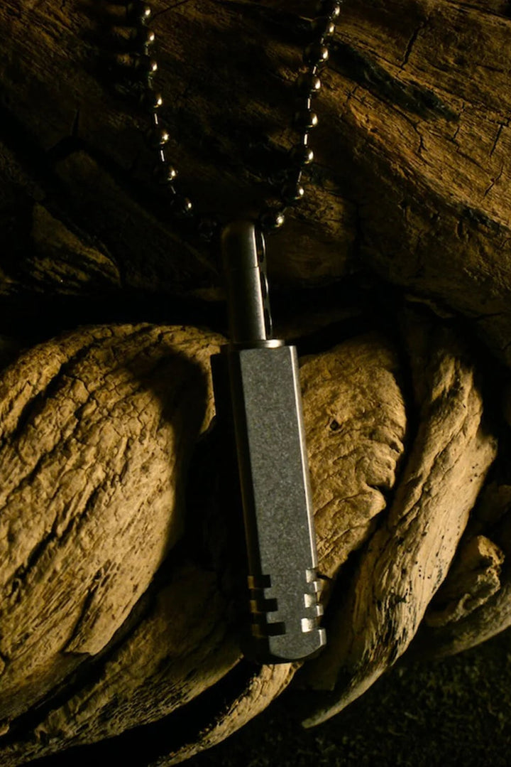 Pixel Ti Keychain Microlight