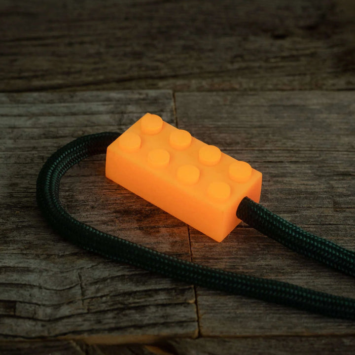 Embrite™ 發光積木掛繩珠