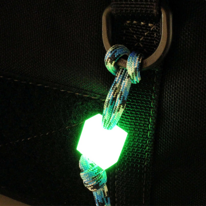 Embrite™ 發光積木掛繩珠