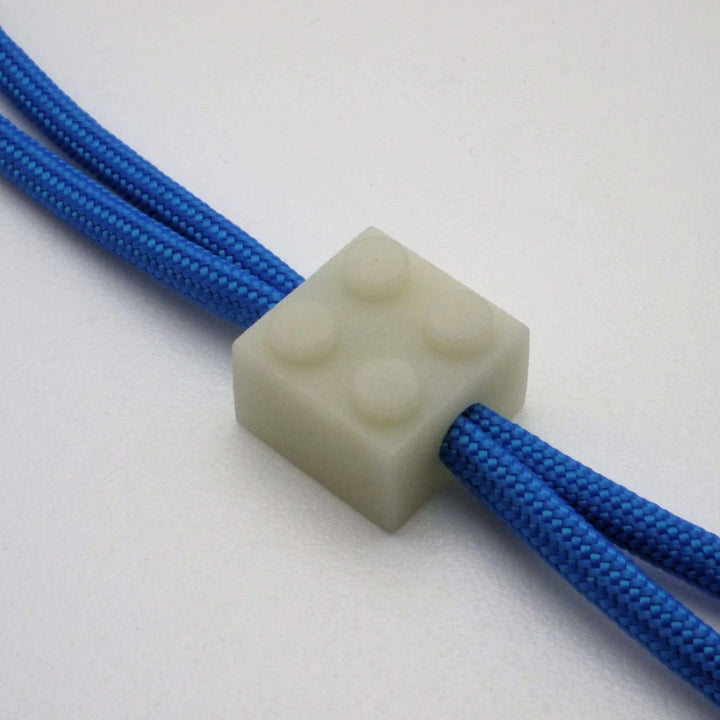 Embrite™ 發光積木掛繩珠