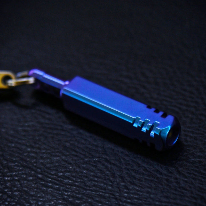 Pixel Ti Keychain Microlight
