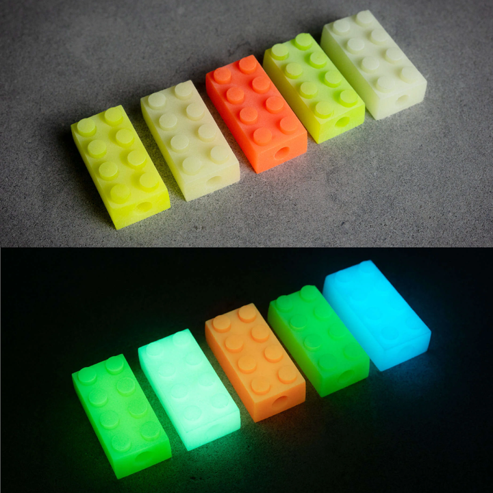 Embrite™ 發光積木掛繩珠