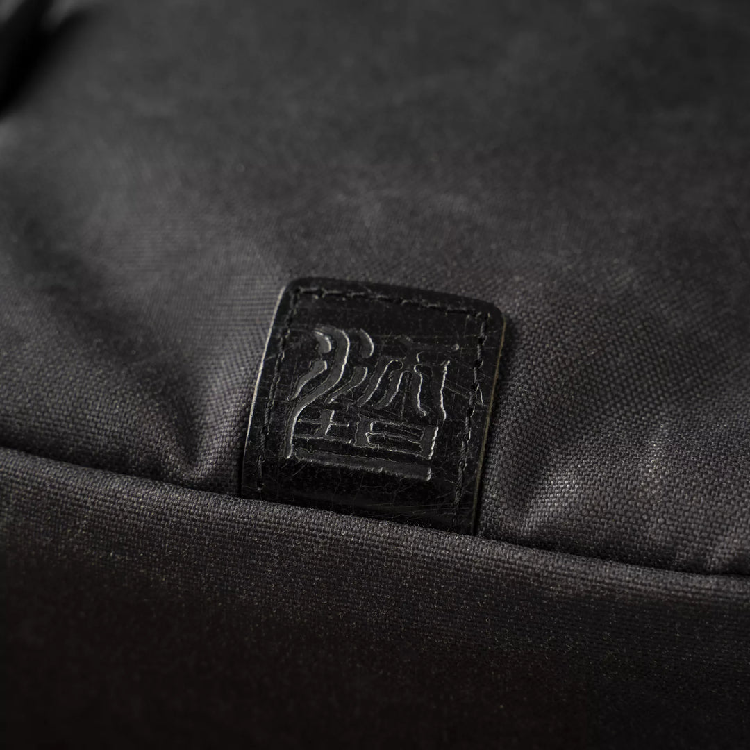 #color_charcoal-black-canvas