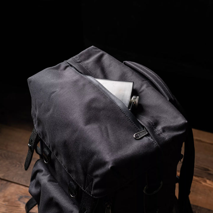 #color_charcoal-black-canvas