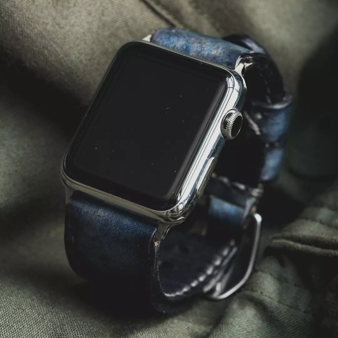 "Camouflage" Hand-dyed Cowhide Leather Strap, Denim Blue | Apple Watch