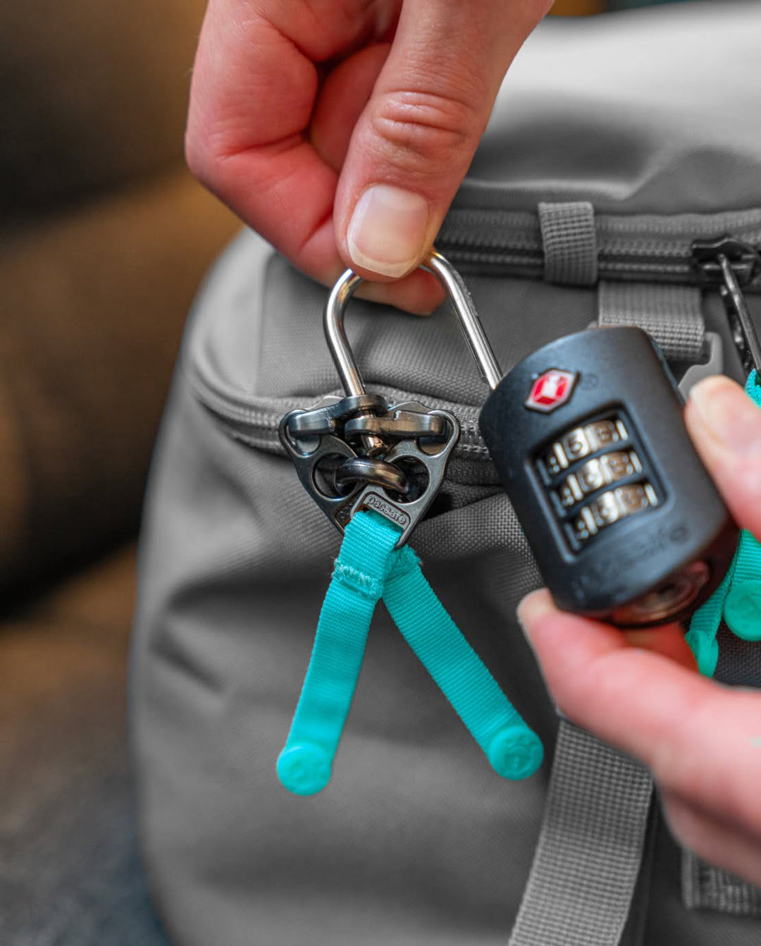 Pacsafe-RFIDsafe-Wallets-Accessories FEVERGUY