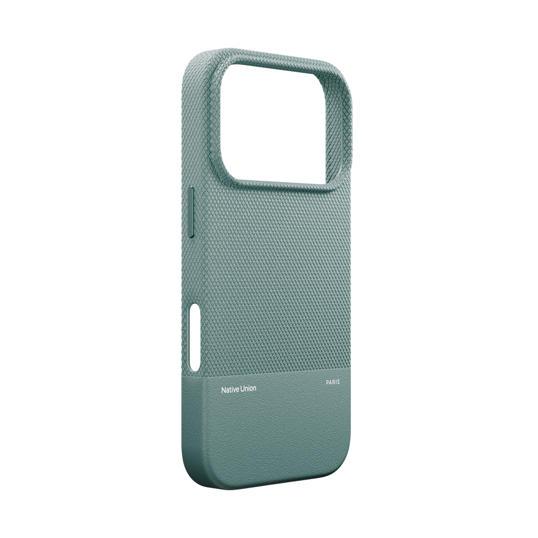 (Re)Classic Case for iPhone 17 Native Union
