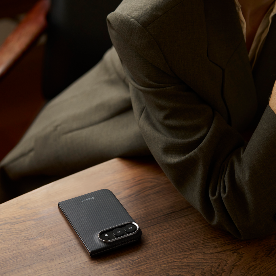 Edge Case for iPhone Duo Pitaka
