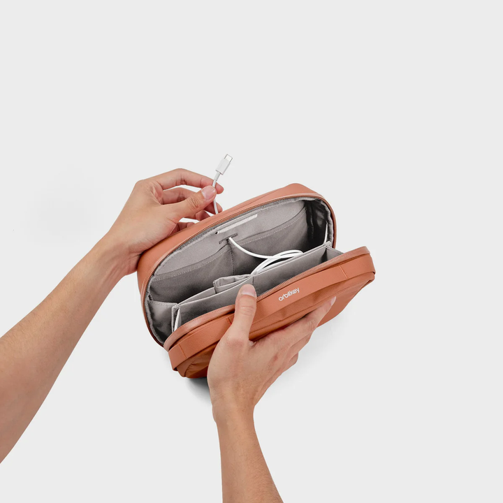 2-in-1 Tech Pouch Orbitkey