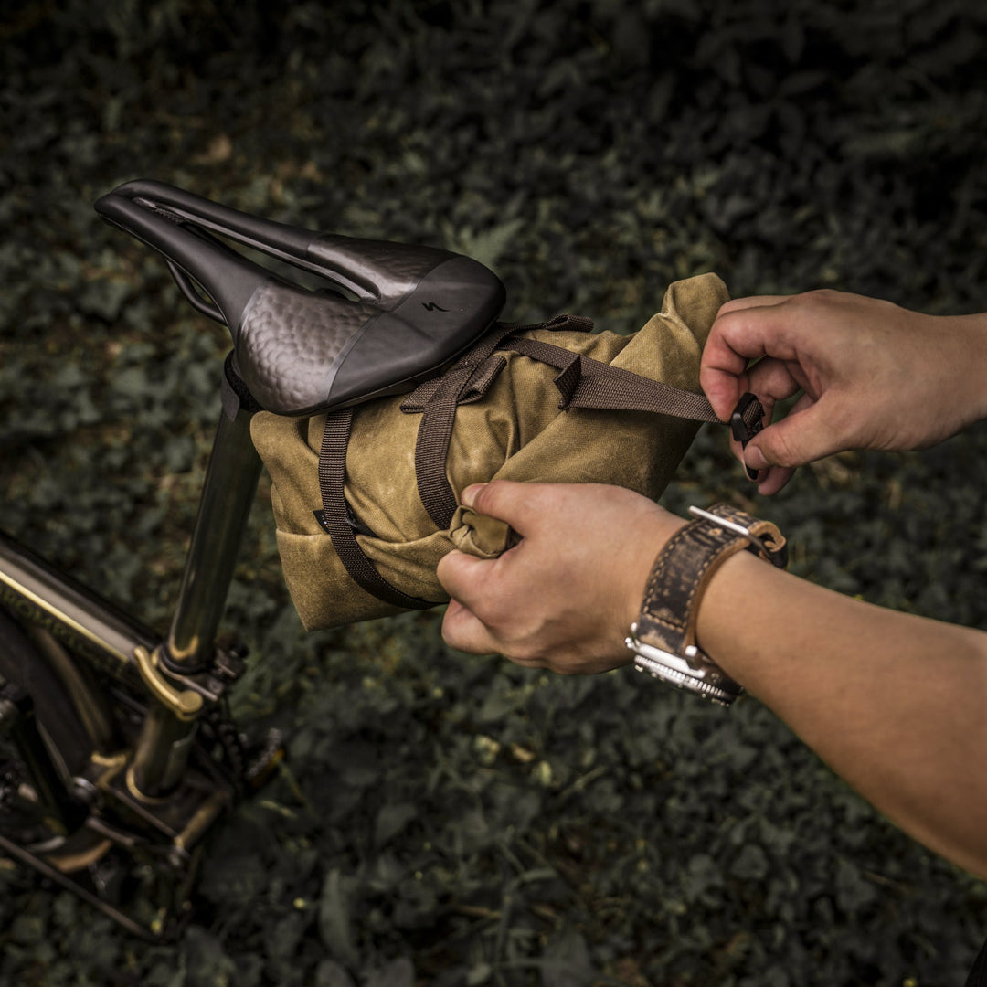Pioneer Saddle Pouch Wotancraft