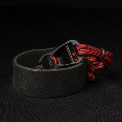 Parachord X Leather Camera Wrist Strap / 011 Black Red
