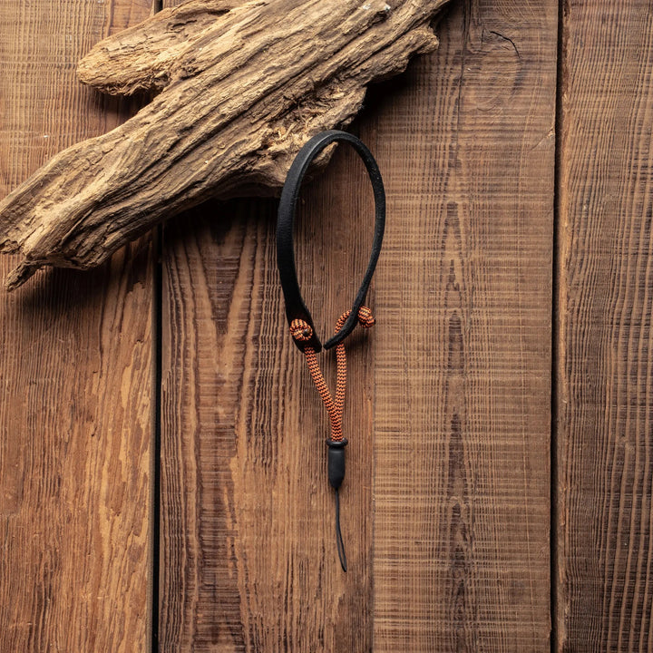 Parashooter Wrist Strap / 012 Black Orange / Slim Wotancraft