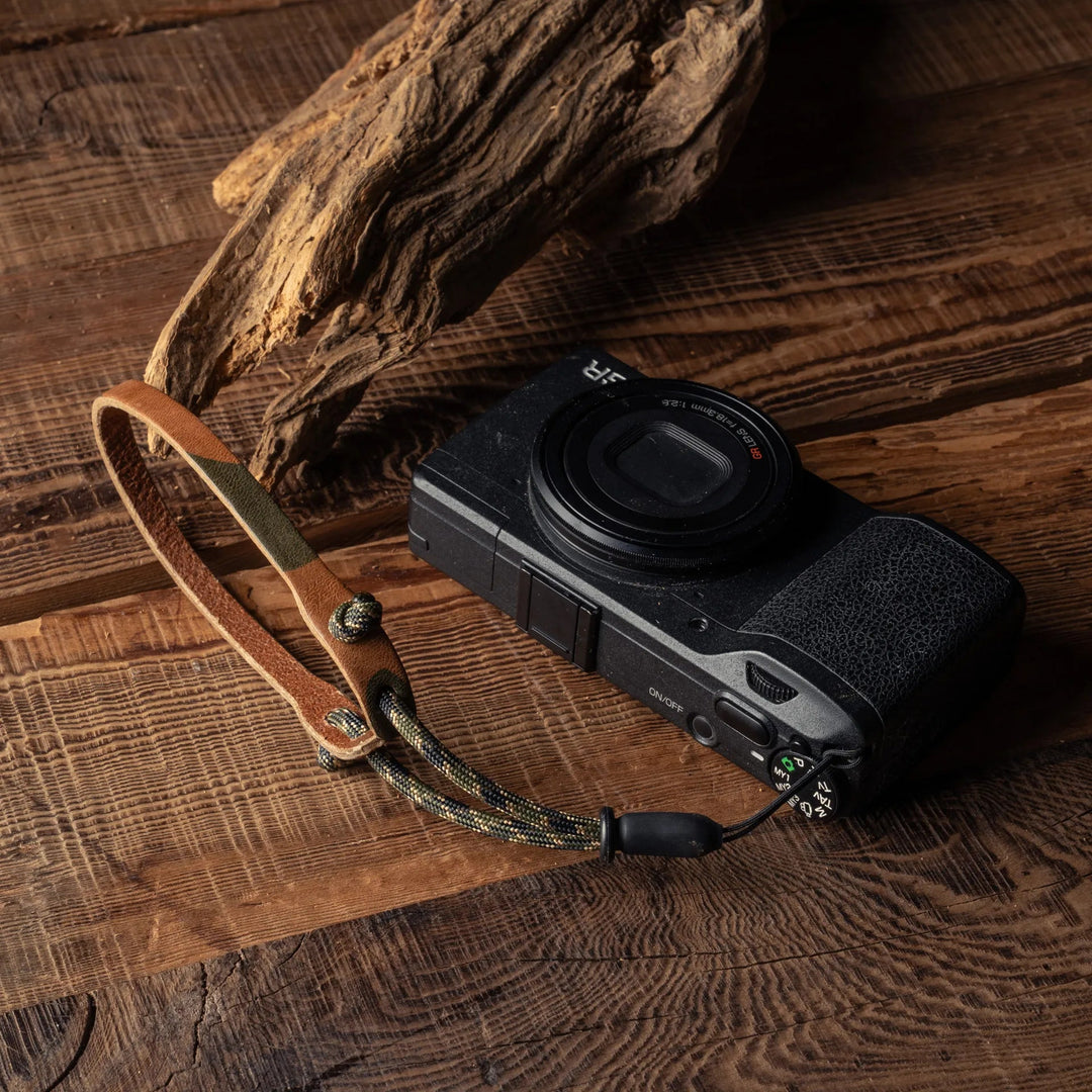 Parashooter Wrist Strap / 010 Woodland Camo / Slim Wotancraft