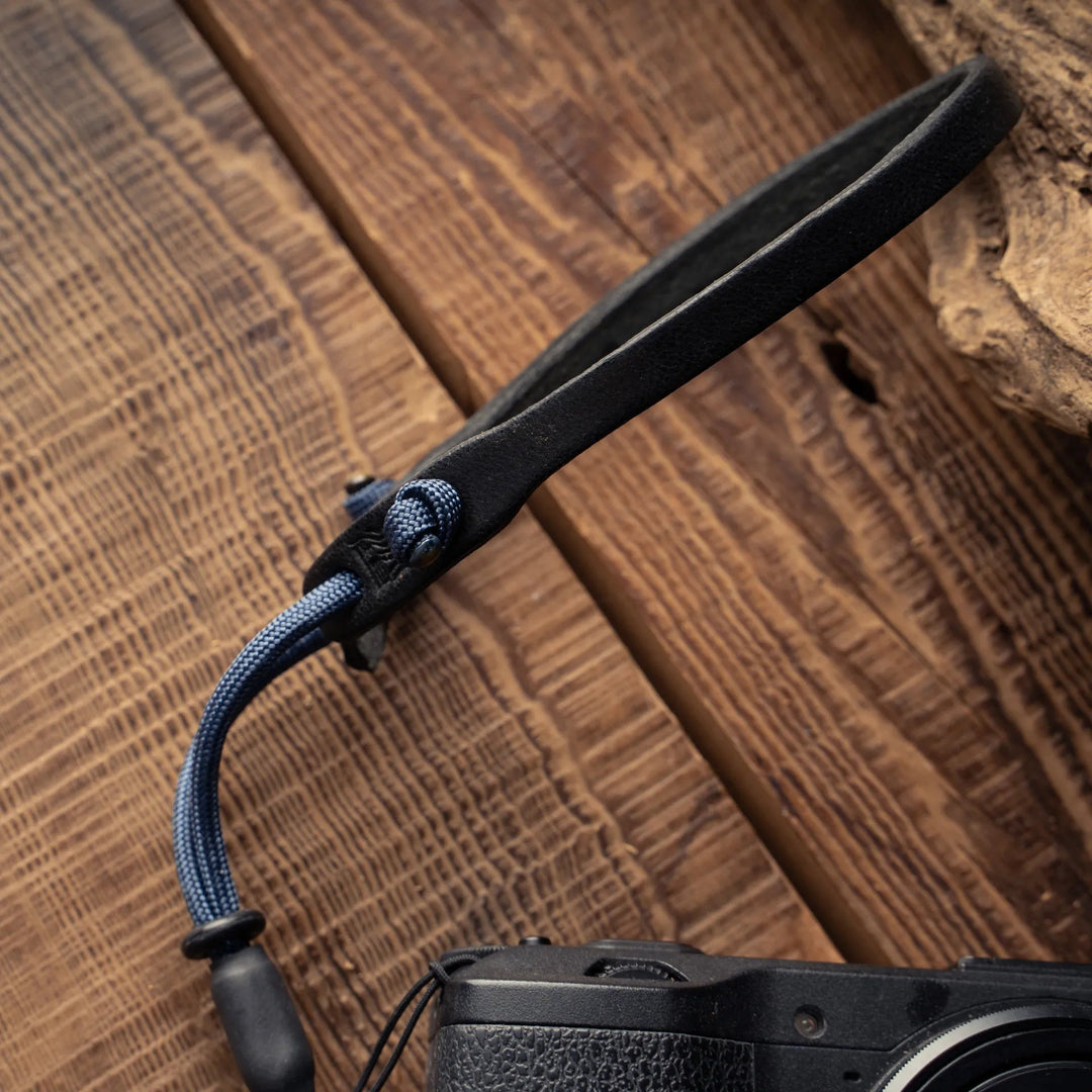 Parashooter Wrist Strap / 014 Black Navy / Slim Wotancraft