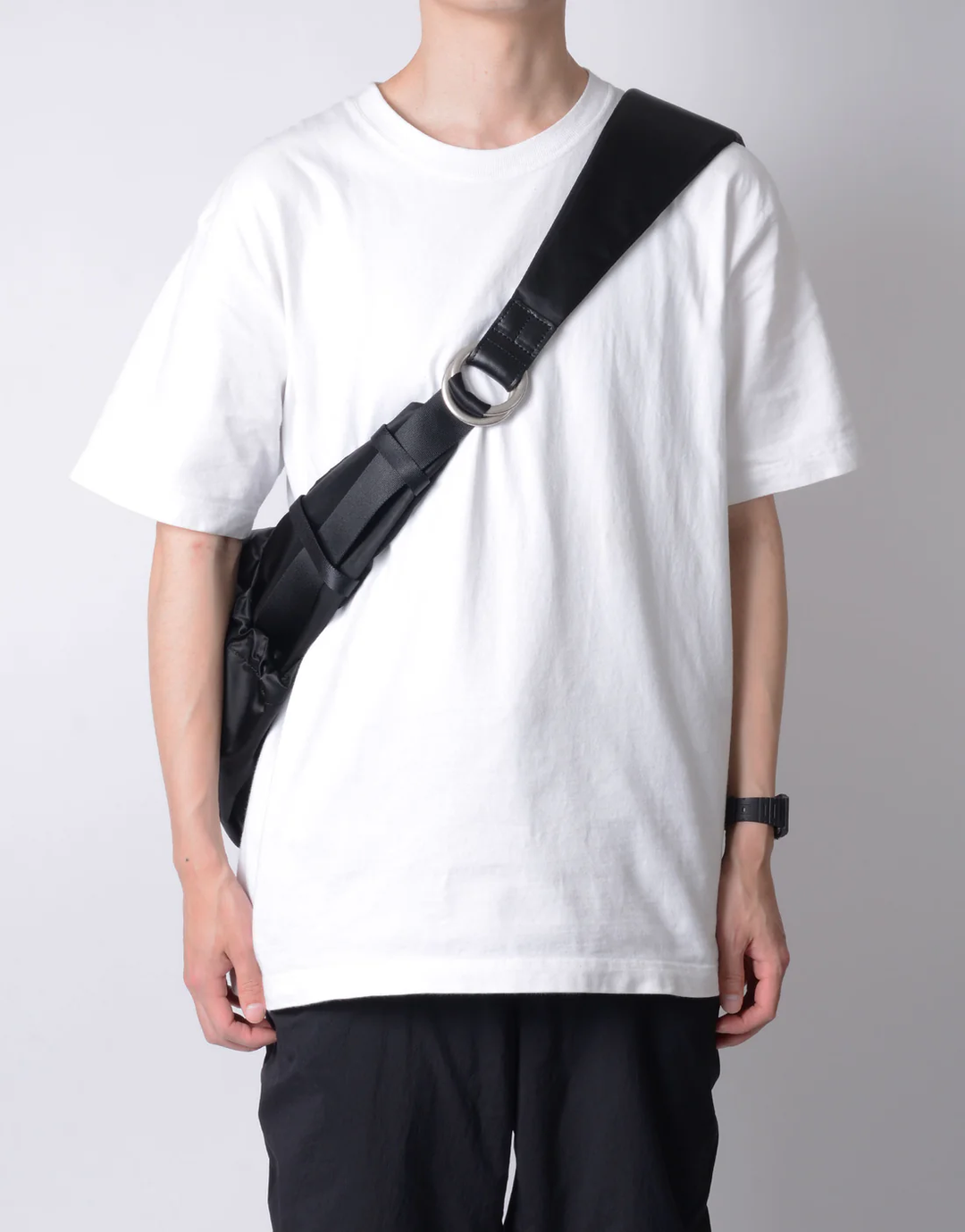 Ark Solid Shoulder Bag L