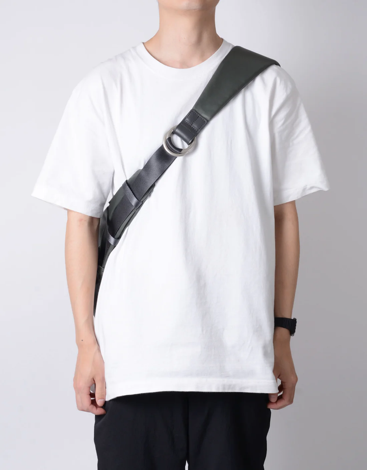 Ark Solid Shoulder Bag L