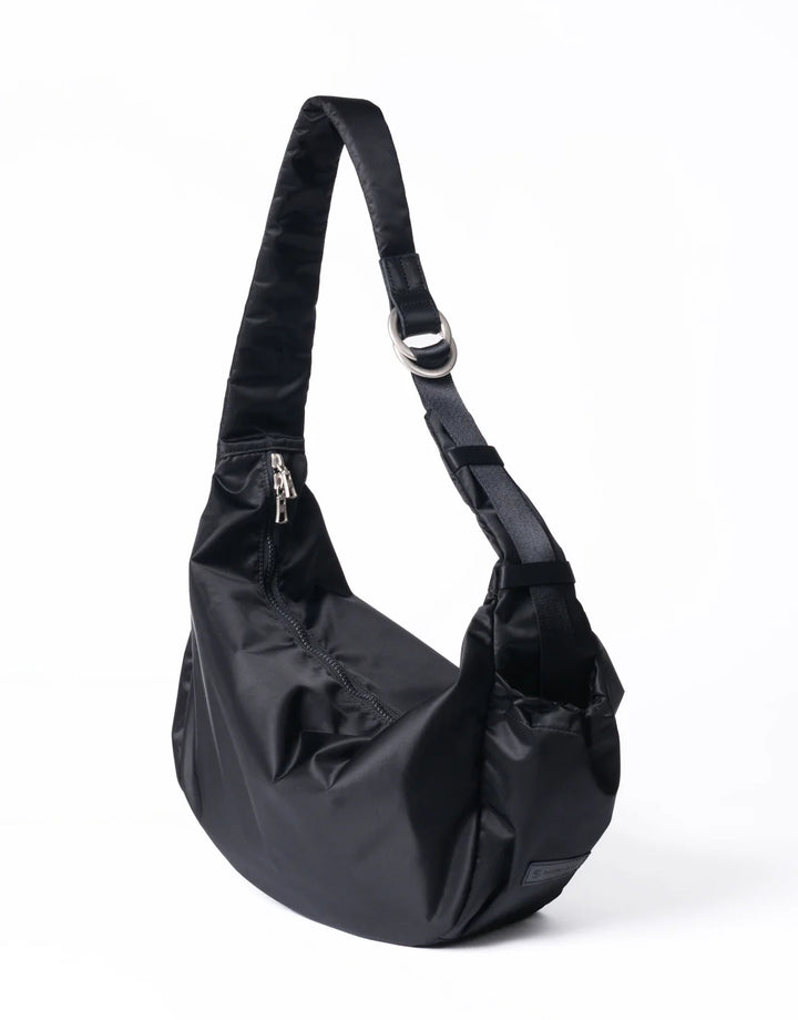 Ark Solid Shoulder Bag M