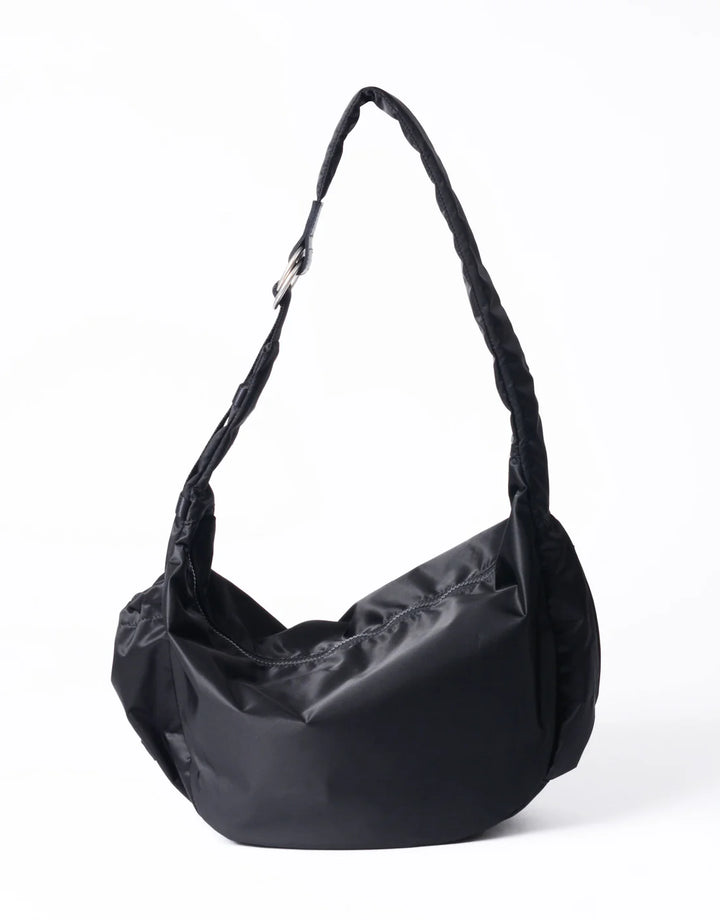 Ark Solid Shoulder Bag M