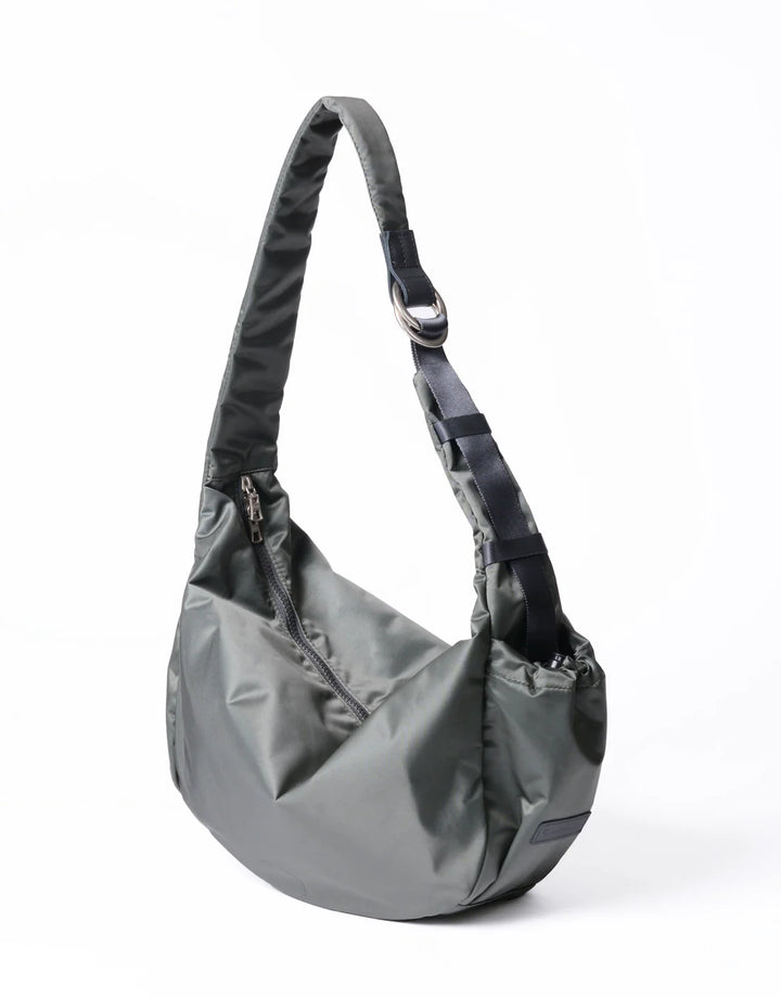 Ark Solid Shoulder Bag M