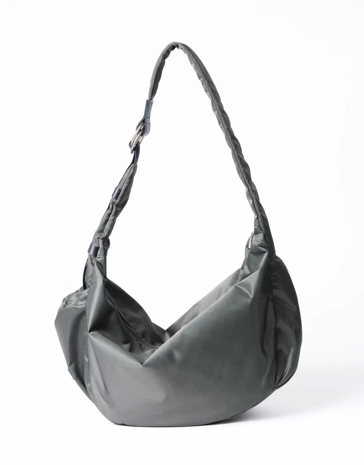Ark Solid Shoulder Bag M