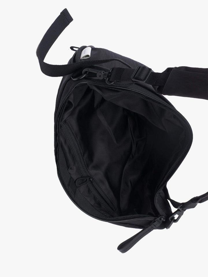 Orne Smooth Black côte&ciel