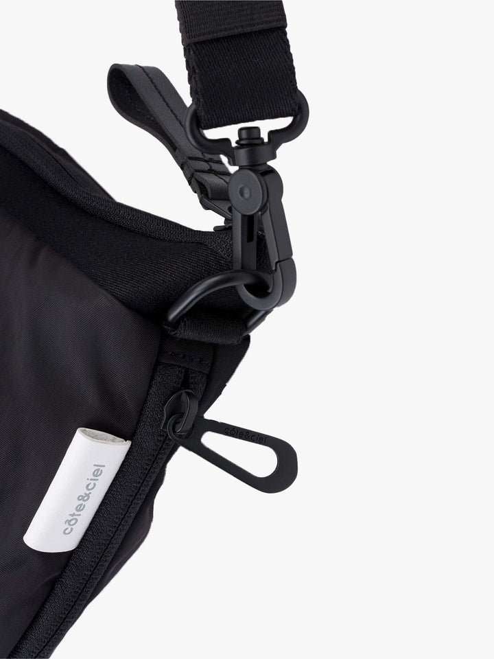 Orne Smooth Black côte&ciel