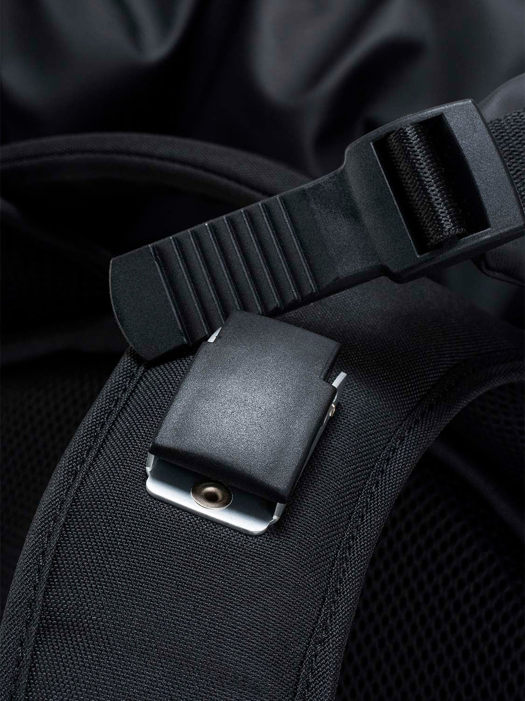 New Nile Obsidian Black côte&ciel