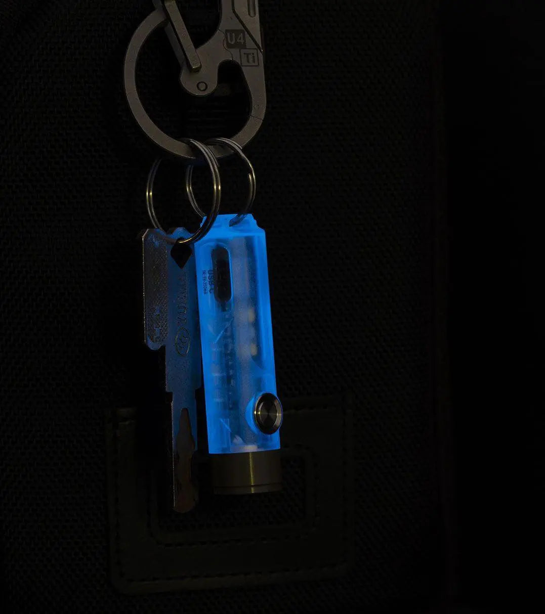 aurora a6 usb rechargeable keychain signal flashlight RovyVon Aurora A7 USB-C GITD Keychain Flashlight (G4)