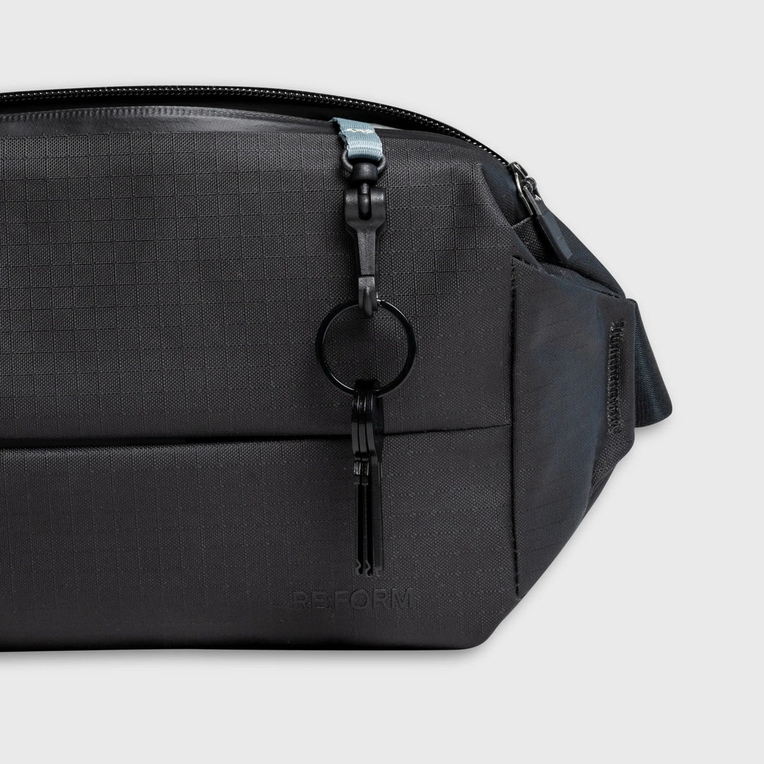 XB:01 CROSSBODY 3L RE:FORM