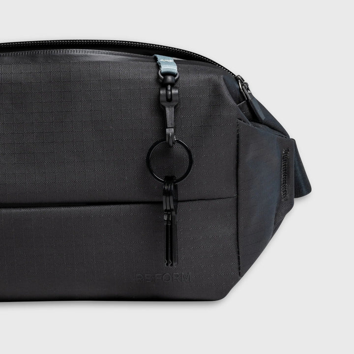 XB:01 CROSSBODY 3L RE:FORM