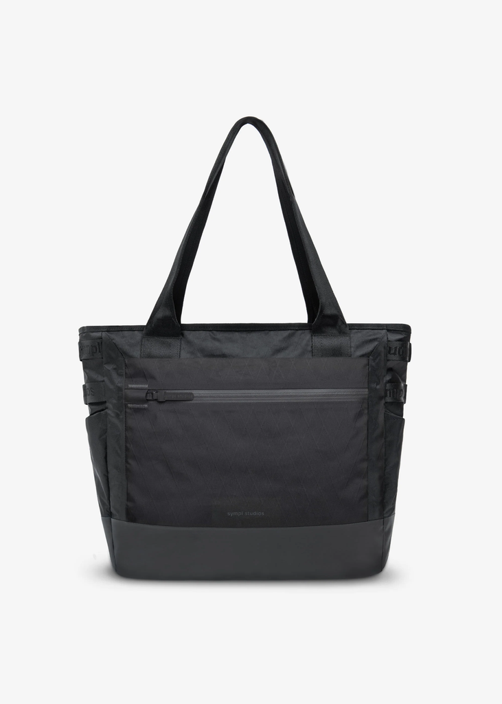 Sympl All Terrain Tote 20L　トートバッグ ブラック All Terrain Tote 20L - FEVERGUY