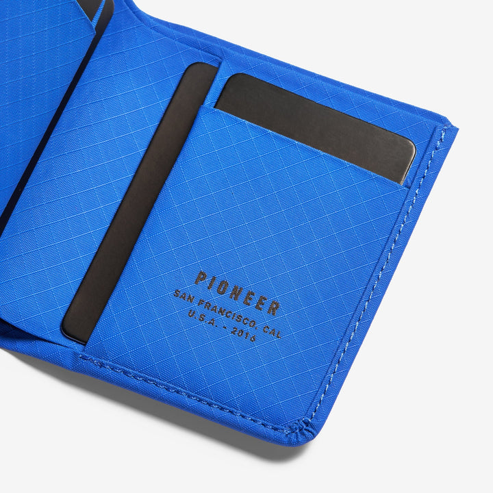 Altitude Billfold Pioneer Carry
