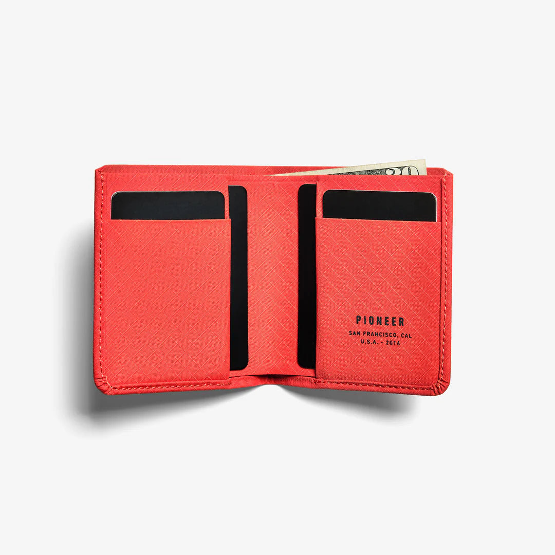Altitude Billfold Pioneer Carry