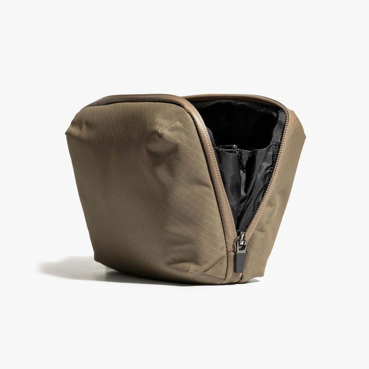 Global Pouch Pioneer Carry