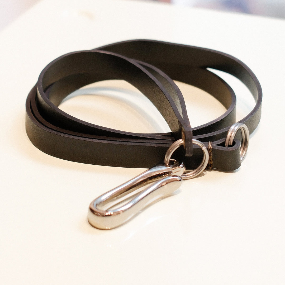 2-in-1 Leather Strap | Neck & Hand Carry UNSIMPLE