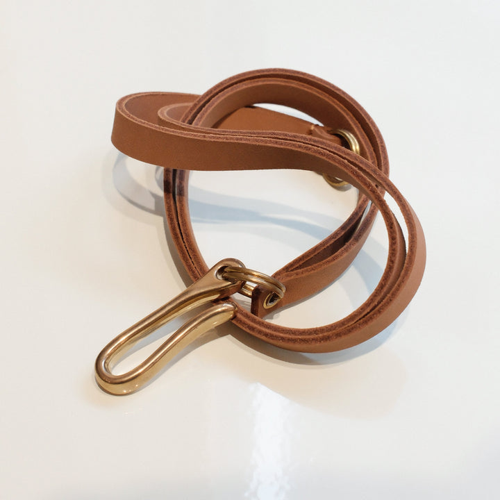 2-in-1 Leather Strap | Neck & Hand Carry UNSIMPLE