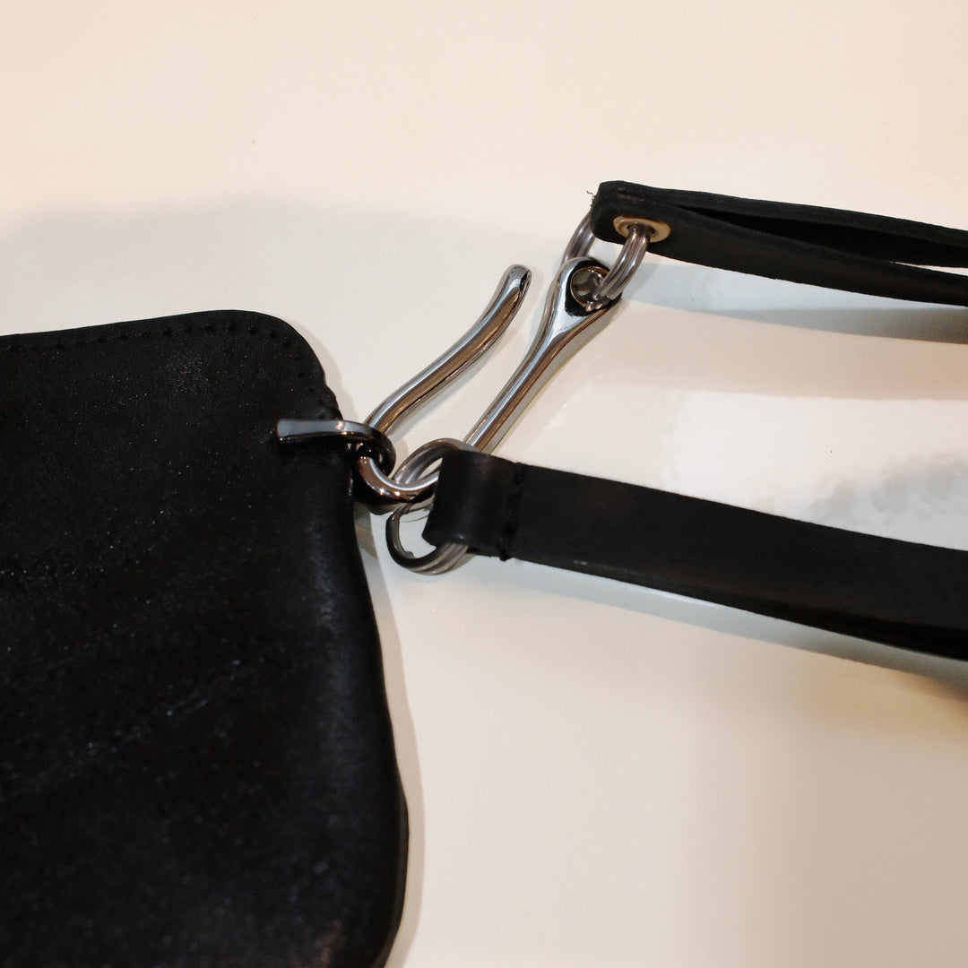 2-in-1 Leather Strap | Neck & Hand Carry UNSIMPLE