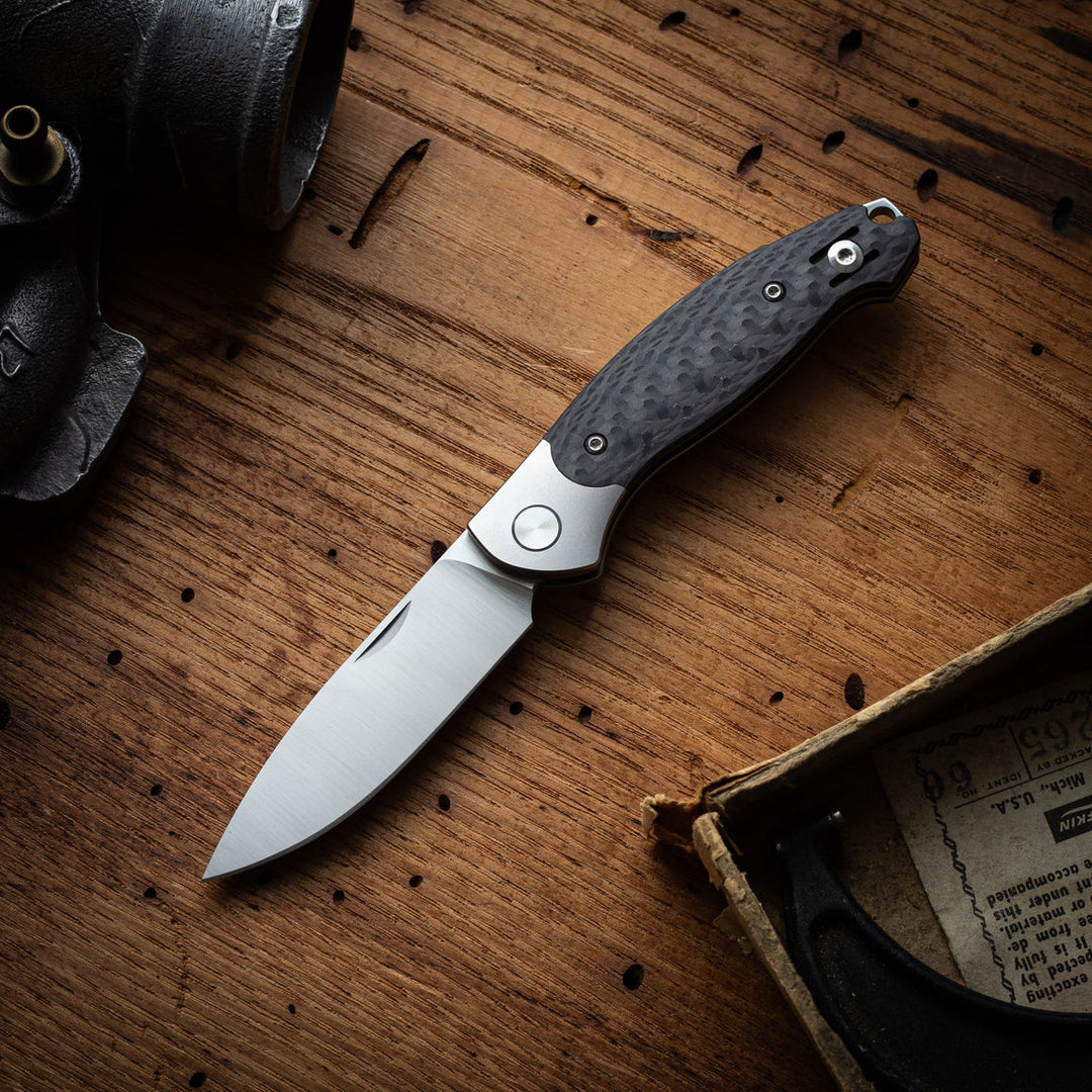 ACE Farley V2 - Carbon Fiber GiantMouse
