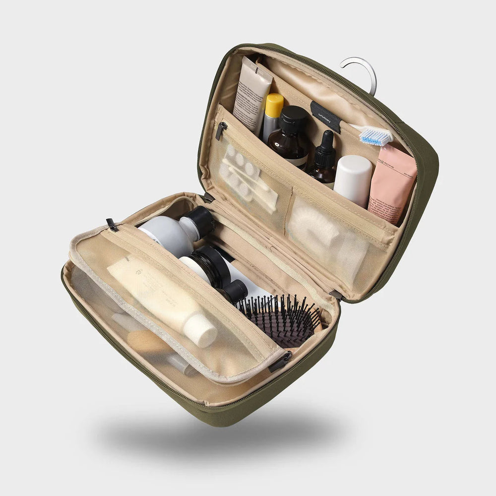 Hanging Toiletry Pouch Orbitkey