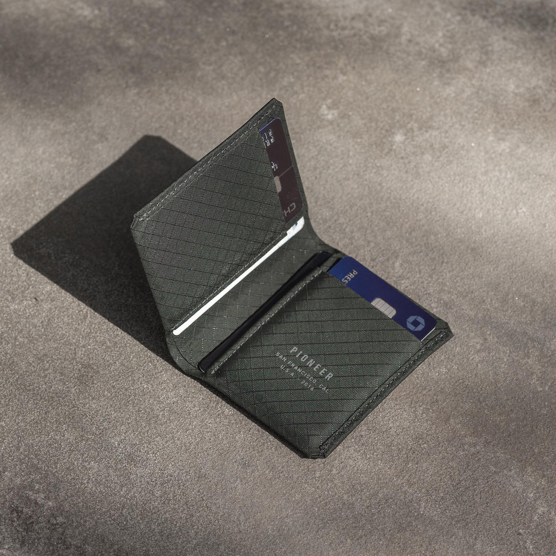 Matter Bifold Pioneer Carry