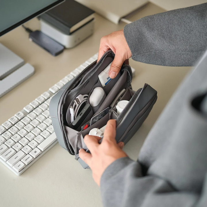 2-in-1 Tech Pouch Orbitkey