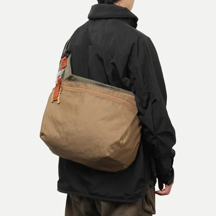 Unit Shoulder Bag - RND Edition - Ultra - Greyscale Dsptch