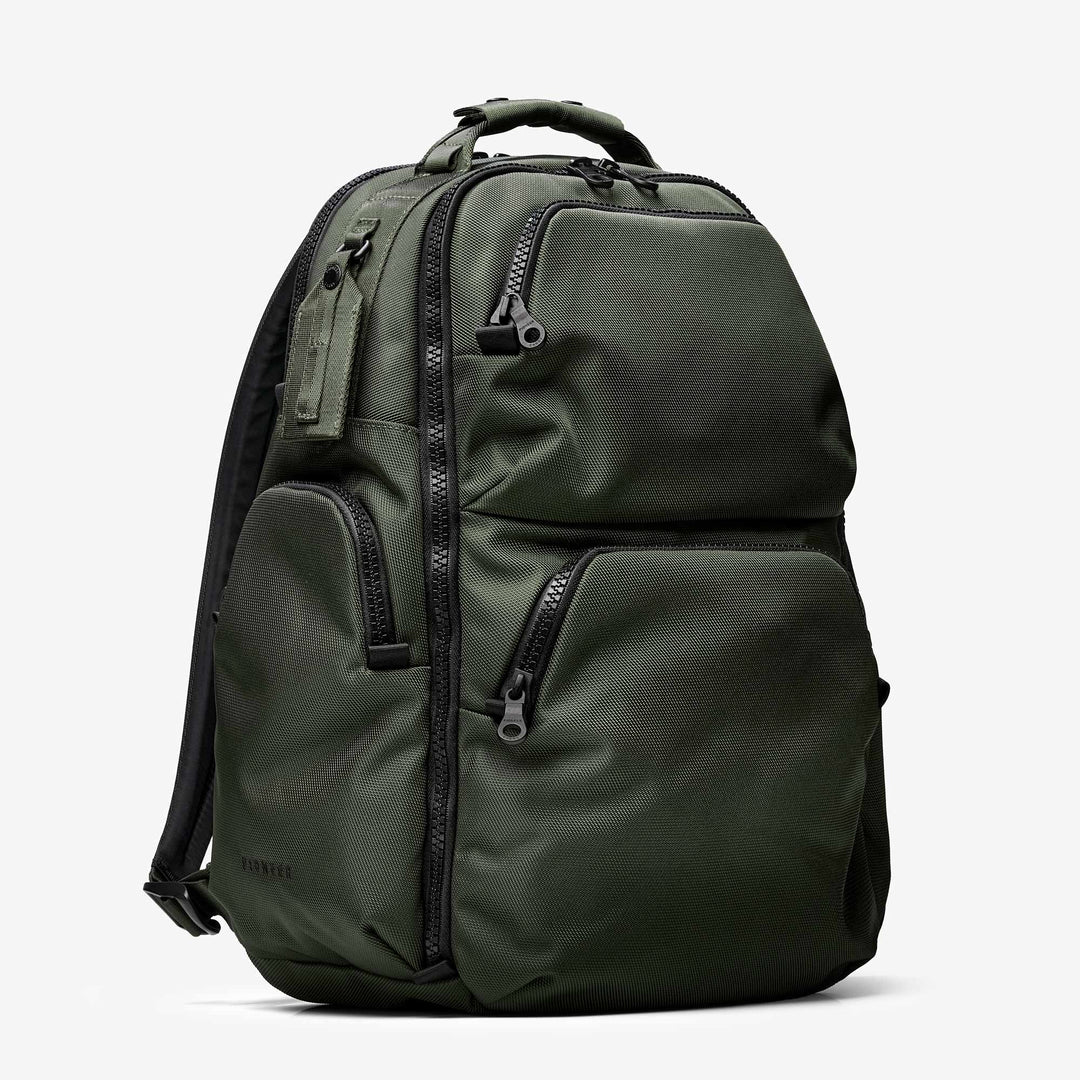 Panda Pack Pioneer Carry