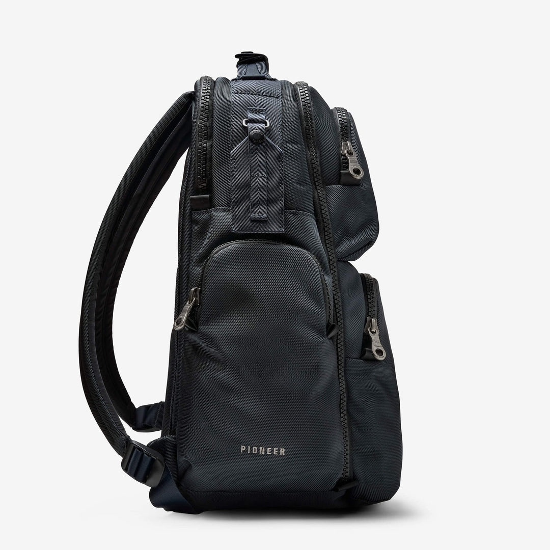 Panda Pack Pioneer Carry