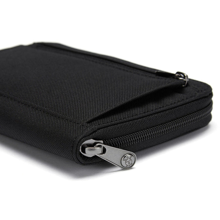 Pacsafe® RFIDsafe™ RFID blocking compact travel organizer FEVERGUY
