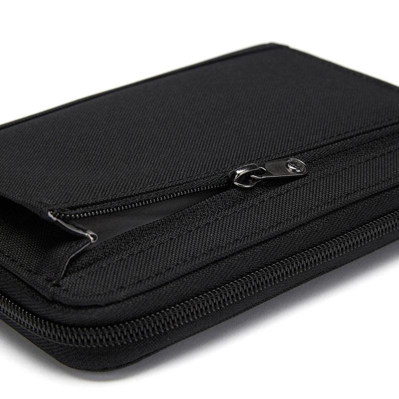 Pacsafe® RFIDsafe™ RFID blocking compact travel organizer FEVERGUY