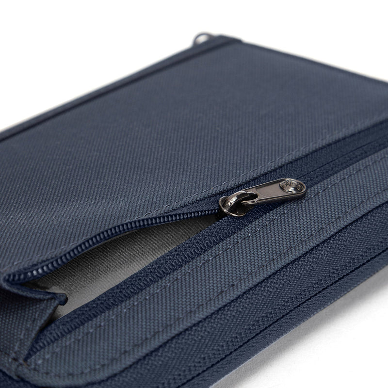 Pacsafe® RFIDsafe™ RFID blocking compact travel organizer FEVERGUY