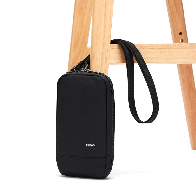 Pacsafe® RFIDsafe™ RFID blocking tech crossbody Pacsafe