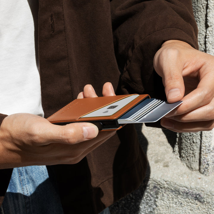 Slide Card Wallet | Magnetic Native Union