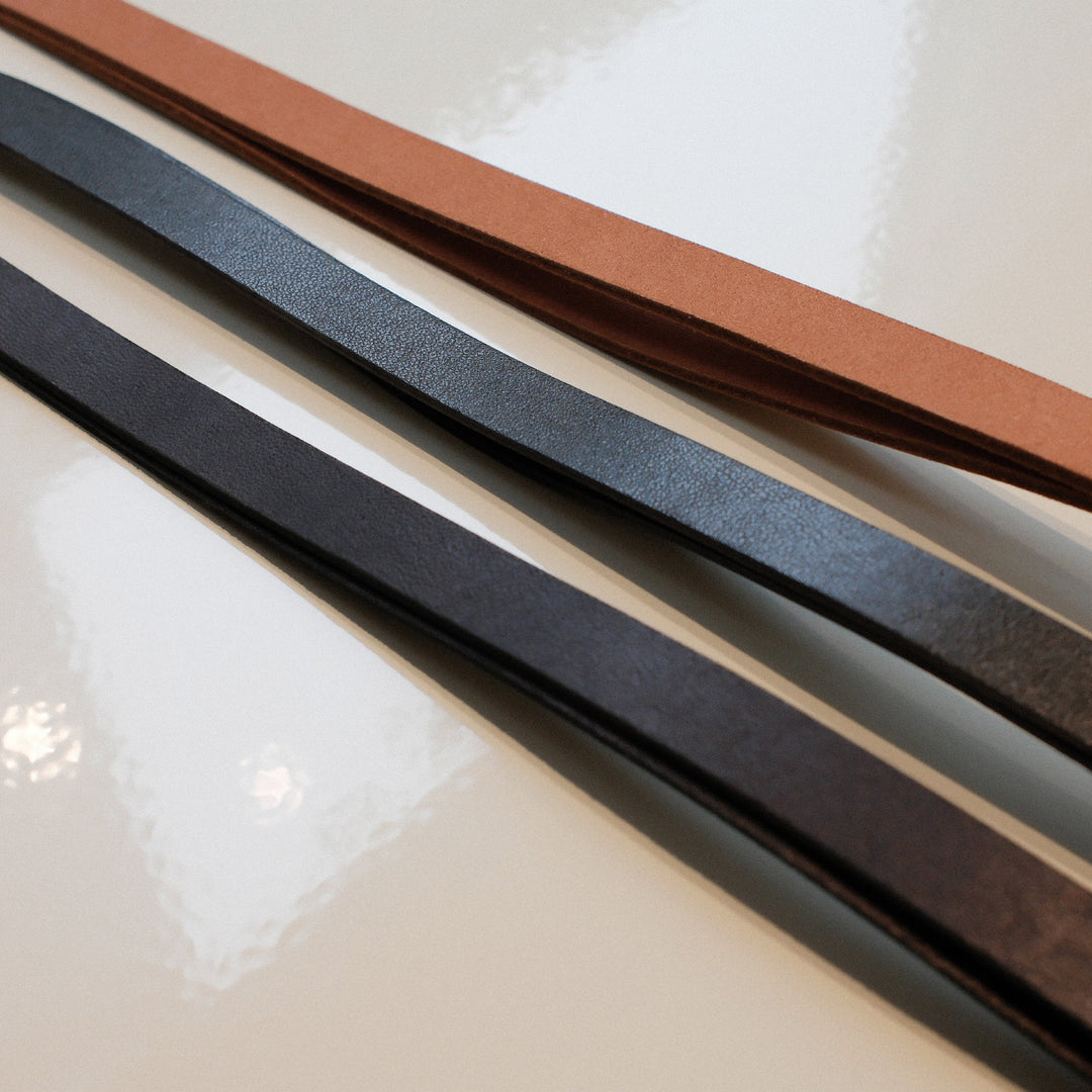2-in-1 Leather Strap | Neck & Hand Carry UNSIMPLE